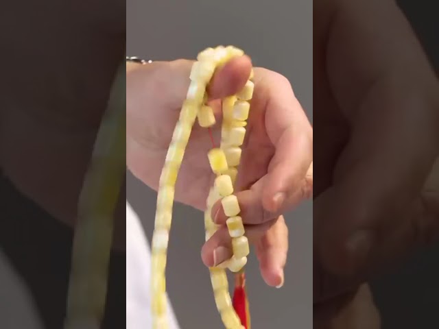 كهرمان طبيعي فرز ناعم جميل زبدة باليد الشكل صندوقي