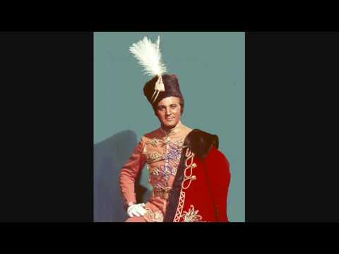 Nicolai Gedda sings "Wie stark ist nicht dein Zauberton" (Mozart)