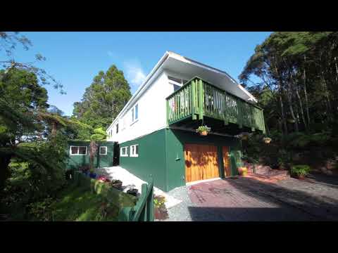 SOLD - 150 Konini Road, Titirangi - Jackie Ostrowski and Angela Smith