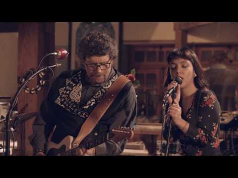 "Emigrant Song"  - BACK TO ROOTS - LiVE SESSIONS '18 . feat/ RiTA SAMPAiO