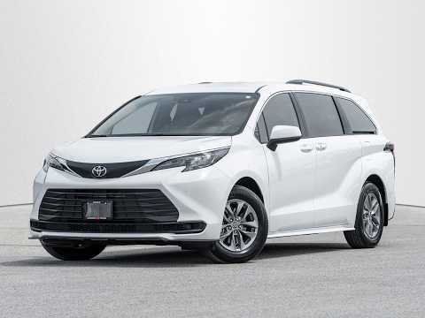 2026 Toyota Sienna LE 8-Passenger AWD in White for sale at Jackson's Toyota in Barrie, ON