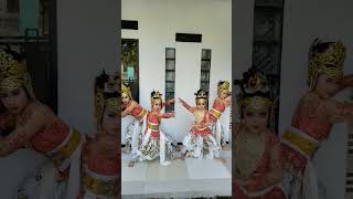 Download lagu #jaipongan #senitari #jaipong #belajartari #sabilulungan #belajartari mp3