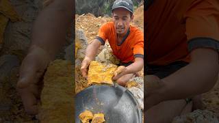 Download lagu HEBOH..😱 PENEMUAN LEMPENGAN EMAS DI LOKASI TAMBANG EMAS #goldmining #goldhunting #goldnugget mp3
