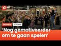Decor wereldberoemd kerstverhaal Scrooge 'landt' op Vliegveld Twenthe