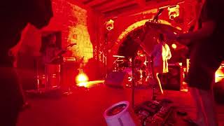 Sandwich: Two Trick Pony soundcheck at Las Casas Bataan