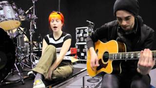 Paramore: 200k Members / Looking Up (LIVE ACOUSTIC)