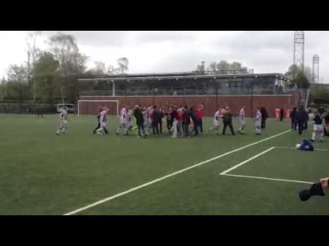 Arsenal Zaterdag 1 kampioen