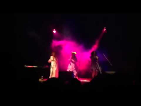 Yavanna-La Via En Rose