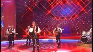 Die Kastelruther Spatzen - [HQ] - Ein Kreuz und eine Rose - Krone der Volksmusik  vom 09.01.2010