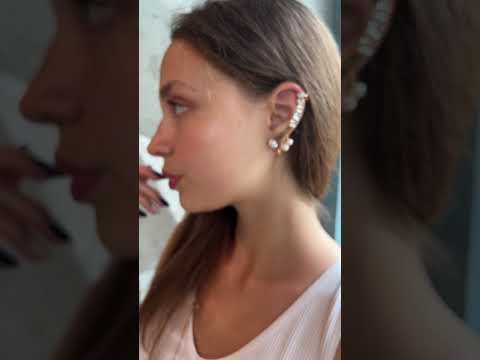 Кафа для ушей Диор с названием и камнями, позолота 18К - фото 1 - id-p2316920437