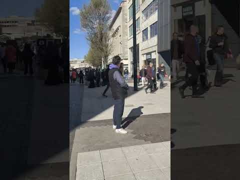 Incredible Street Singer Performance In UK City Centre #viral #shortvideo #shorts #uk #england