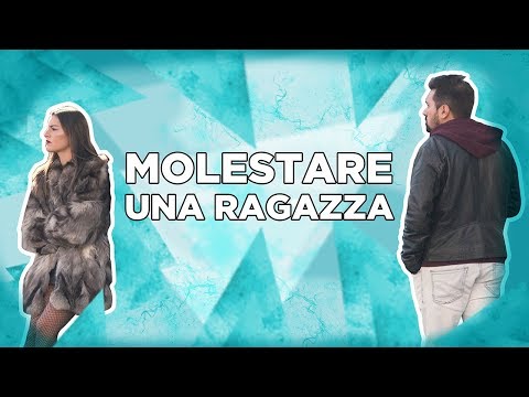 Ragazzo MOLESTA una ragazza alla fermata dell'autobus [Esperimento Sociale]