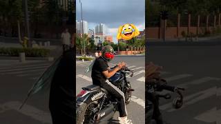 Download lagu Fly Man di Atas Sepeda Motor Menggemparkan Jalanan! 🚦😂 | Transformasi Helm & Sayap yang Epik mp3 Download lagu Fly Man di Atas Sepeda Motor Menggemparkan Jalanan! 🚦😂 | Transformasi Helm & Sayap yang Epik mp3