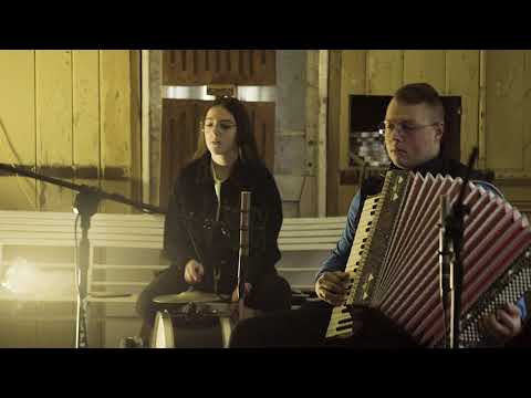 kapela Ulewińskich - polka "Na piecu siedziała"