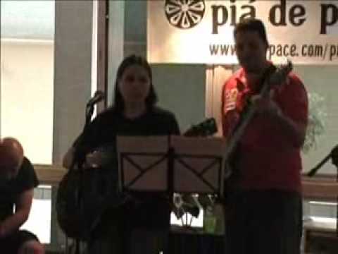 Submundo Autofágico - Lívia e os Piá de Prédio (Live)