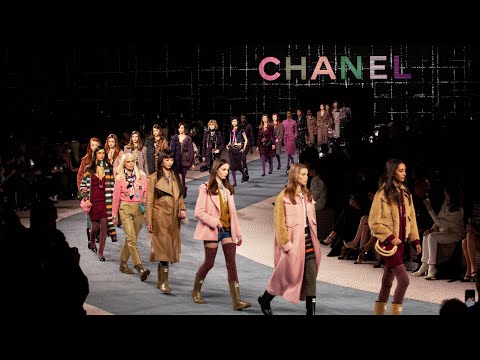 CHANEL F./W. 22-23 - M. Nyman - An Eye For Optical Theory & Delft Waltz