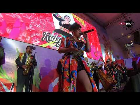 Ruby Palomino - Déjame Nomás (Tributo a Flor Pucarina) En Vivo / Brisas del Titicaca