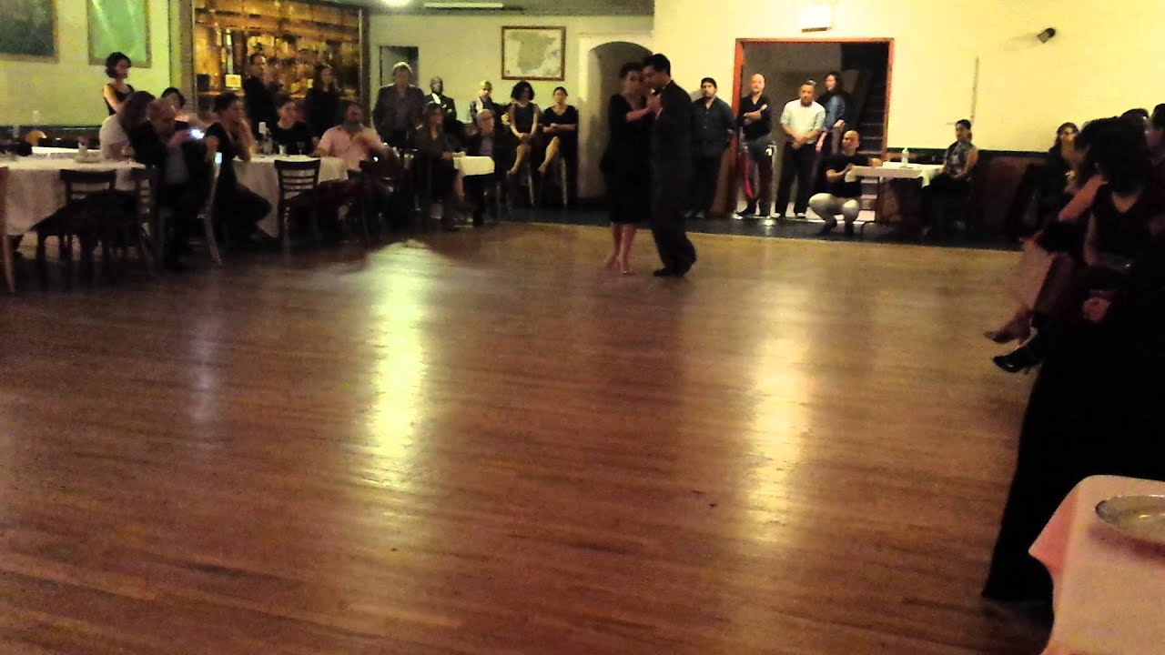 Argentine tango: Facundo de la Cruz & Paola Sanz - Milonga Brava