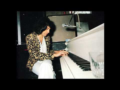 deconstructing Somebody To Love Queen - (Isolated Tracks)