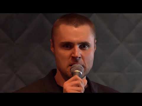 Dziwny jest ten świat - Marcin Januszkiewicz | koncert "Nas więcej łączy" - reż. Janusz Gast