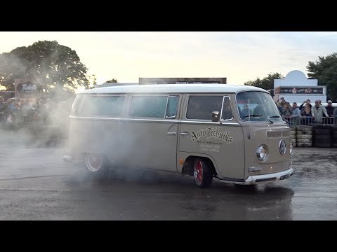 The Autotechniks 2332cc Earlybay Doing A Burnout At EBI 7