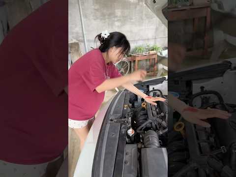 mắt lé sửa xe kiểu =)) #haihuoc