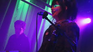 DEATH VALLEY GIRLS - IM A MAN TOO