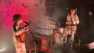 Lewis del Mar - Loud(y) (live)