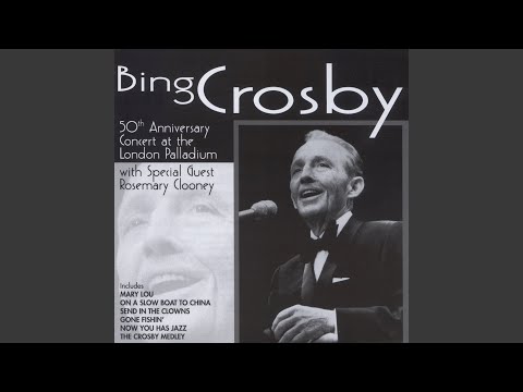Videoclip de On A Slow Boat To China (Live) — Bing Crosby