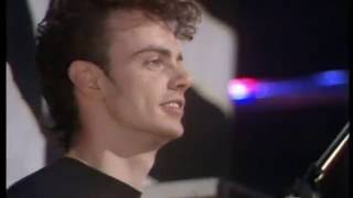 Killing Joke - Empire Song - TOTP 1982