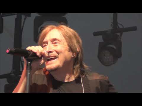 Nick Gilder & Sweeney Todd - "Hot Child in the City" & "Roxy Roller" (Kitchener Blues Festival 2019)