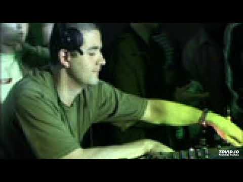 Nicky Blackmarket @ Innovation in the Sun 2005