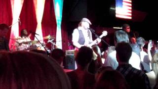 James Otto - Groovy Little Summer Song (7/19/2011 - San Bernardino, CA)