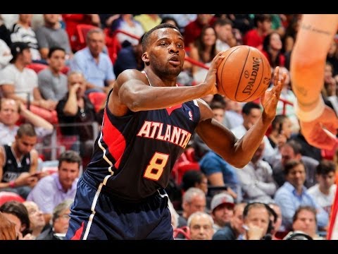 Shelvin Mack Sinks the Long-Range Buzzer-Beater