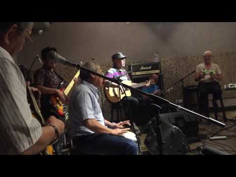 OM Pancaran Sinar Petromaks : Fatime