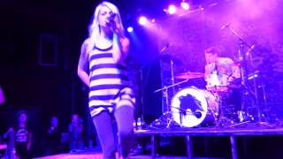 I&#39;m Not Laughing - Lacey Sturm (live)