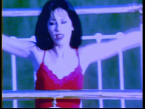 Ελίνα Κωνσταντοπούλου - Ποιο κρεβάτι (Official VideoClip)