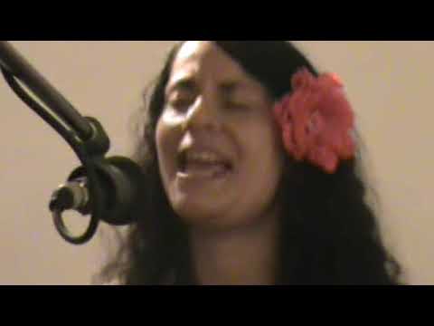Vivien Cutiño - natural woman - unplugged live from Jo's house 2010