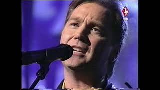 Holes in the floor of heaven - Steve Wariner - CMA 1998
