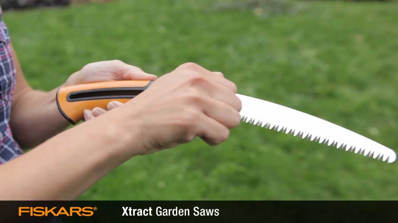 Садова пила Fiskars Xtract ™ SW73