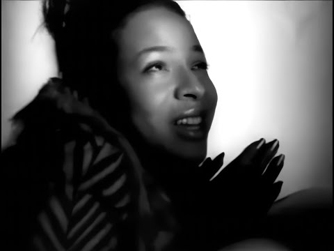 Nurlaila - Alsof je bij me bent | Music video | NSF 1998