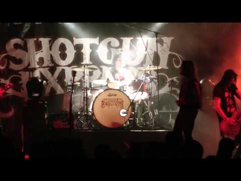 ROCK THE HÜDDE 2011 Shotgun Express - Hanging