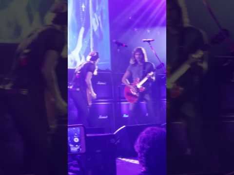 AIRBAG - Por mil noches ft. Manu Quieto - Luna Park 1/10/16