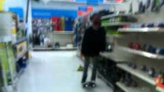 preview picture of video 'Hunter's tre flip attempt in Wal-Mart'