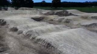 preview picture of video 'rc buggy at sebastopol bmx track'