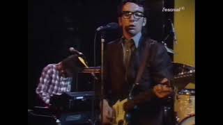 ELVIS COSTELLO - You Belong To Me - LIVE VIDEO WITH ALBUM AUDIO.