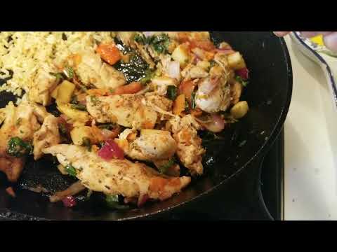 Yummy chicken tenderloin with coastal blend rub and veggies👠❤👠