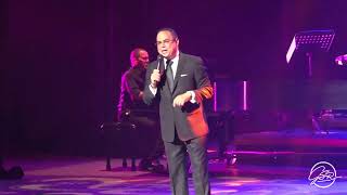 Gilberto Santa Rosa - Sin Voluntad (En Vivo)