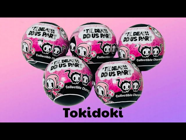 Vídeo relacionado con Cool Things Tokidoki Til Death do us part Charms - Llavero coleccionable de 6,5 cm