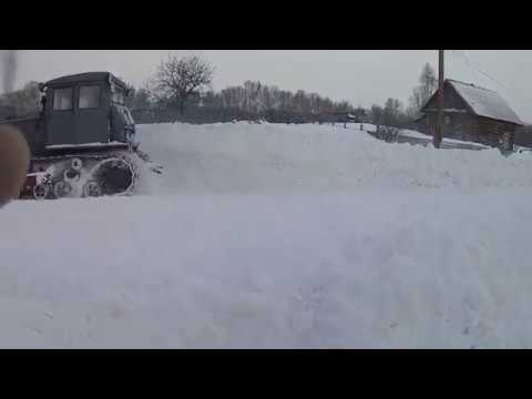 Снег прошёл//Трактор ДТ 74// Жизнь в деревне